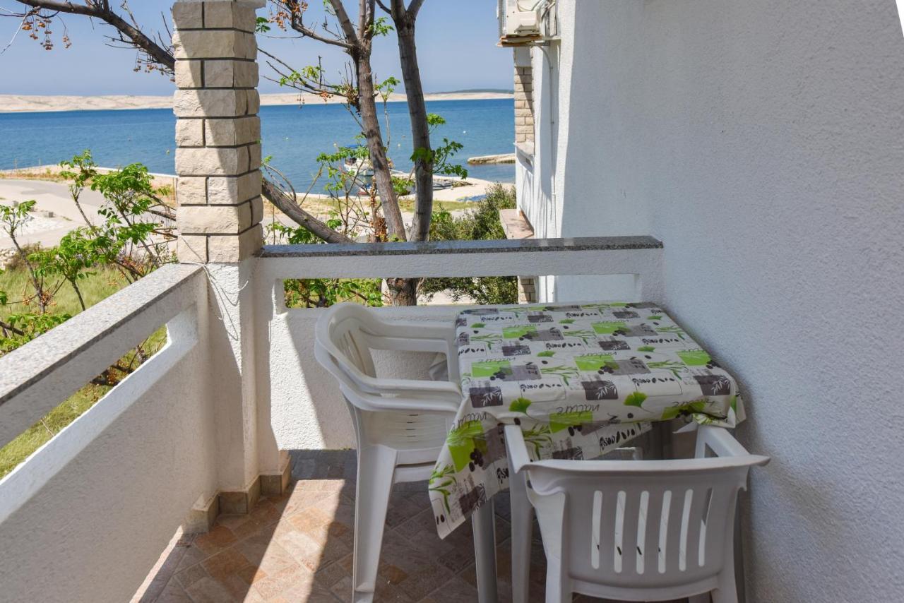 Apartments By The Sea Kustici, Pag - 6353 Zubovići Esterno foto
